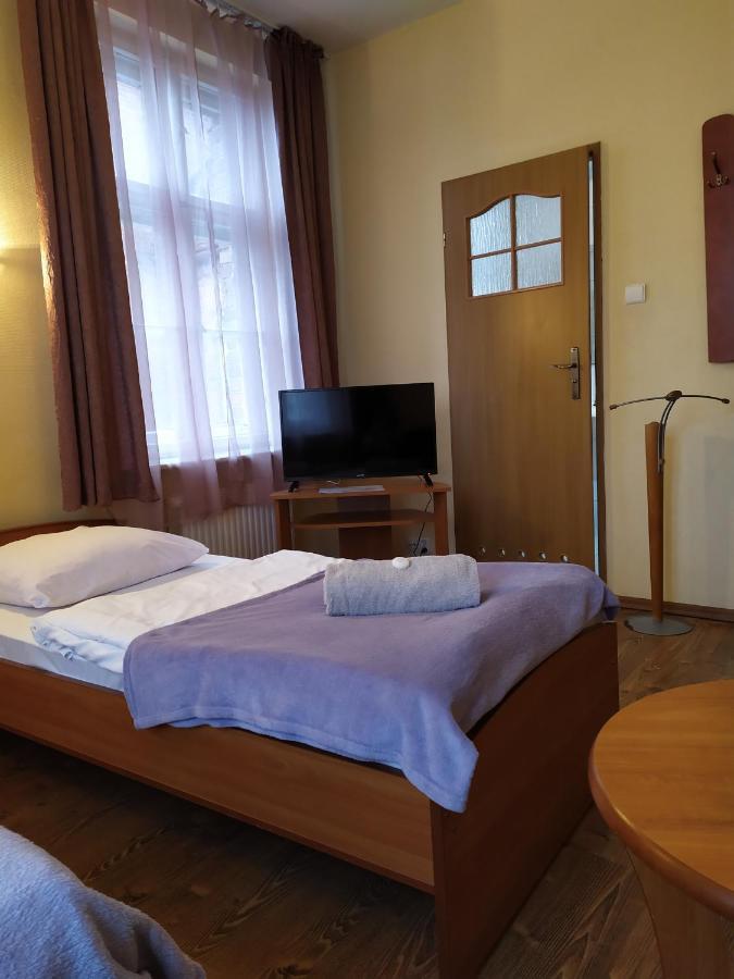 Dom Turysty Motell Kostrzyn nad Odra Exteriör bild