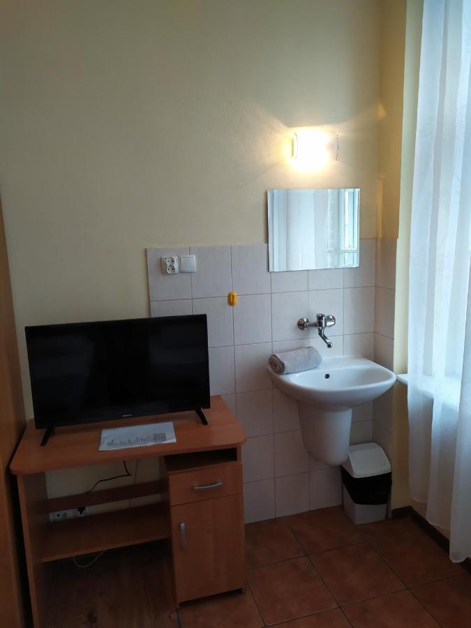 Dom Turysty Motell Kostrzyn nad Odra Exteriör bild