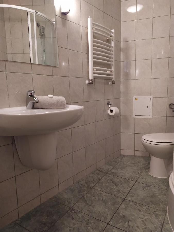 Dom Turysty Motell Kostrzyn nad Odra Exteriör bild